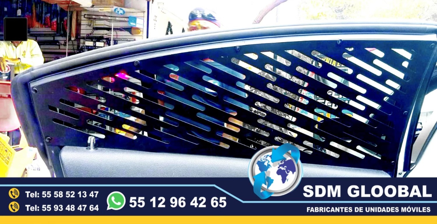 Rejillas o rejas de proteccion de ventanas trasera en patrullas <br>