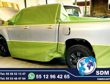Fabricacion conversion, equipamiento y Venta de Unidades Moviles Medicas, Seguridad, Gobieno, Oficinas, Cobro, Rescate, Salvamento, Proteccion, Higiene, Traslado de Reos. Las unidades móviles especiales son vehículos adaptados para llevar servicios y atención a diferentes lugares, especialmente a zonas remotas o de difícil acceso. Estas unidades pueden ser utilizadas para diversos fines, como atención médica, educación, trámites gubernamentales, y más, llevando la atención directamente a la población.Unidades médicas móviles:Equipadas con consultorios, laboratorios o áreas de atención para brindar servicios de salud a comunidades alejadas, Unidades de capacitación móvil:Aulas móviles o centros de capacitación que llevan programas educativos y de formación a diferentes lugares, Unidades de atención gubernamental móvil:Ofrecen servicios como trámites legales, registro civil o asesoría en comunidades distantes,Beneficios de las unidades móviles especiales:Mayor alcance:Permiten llegar a poblaciones que no tienen fácil acceso a servicios o centros de atención. Mayor eficiencia:Ofrecen servicios de manera descentralizada, adaptándose a las necesidades de cada comunidad. Mayor impacto:Al acercar los servicios a la población, se genera un impacto positivo en la calidad de vida de las personas. Flexibilidad:Pueden adaptarse a diferentes tipos de vehículos (camiones, furgonetas, autobuses) dependiendo de las necesidades.